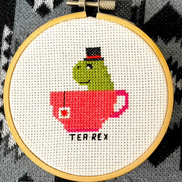 ☕️Tea-Rex cross stitch - Picture 1 of 2